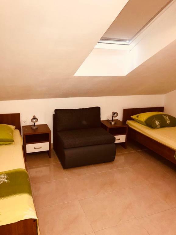 Apartment Vucica Sevid Exterior foto